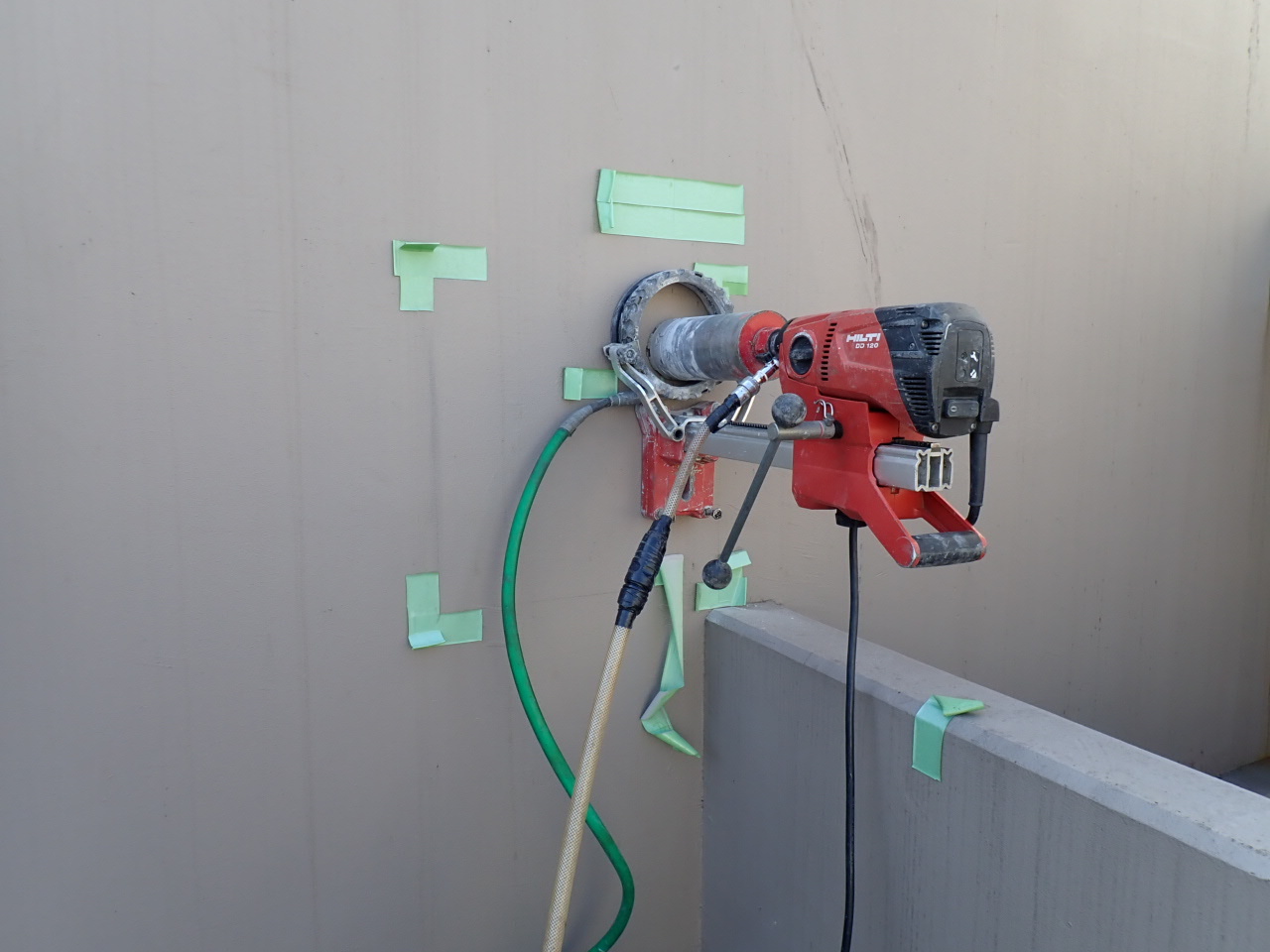 Ⅹ線レントゲン内部探査・ダイアモンド削孔(コア抜き)工事